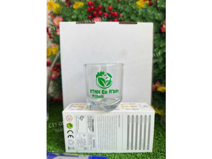 ĐẶT IN LY THỦY TINH THEO YÊU CẦU 