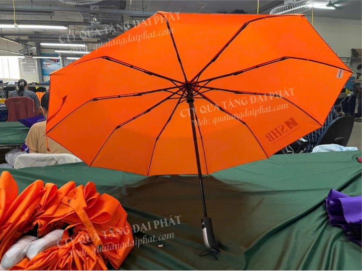 Ô DÙ GẤP GỌN GẤP 3 IN LOGO THƯƠNG HIỆU
