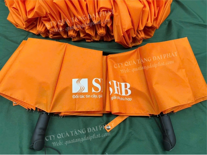 Ô DÙ GẤP GỌN GẤP 3 IN LOGO THƯƠNG HIỆU