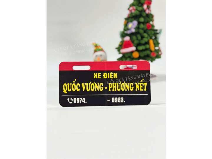 BIỂN SỐ XE ĐIỆN IN LOGO CỬA HÀNG QUỐC VƯƠNG – PHƯƠNG NẾT